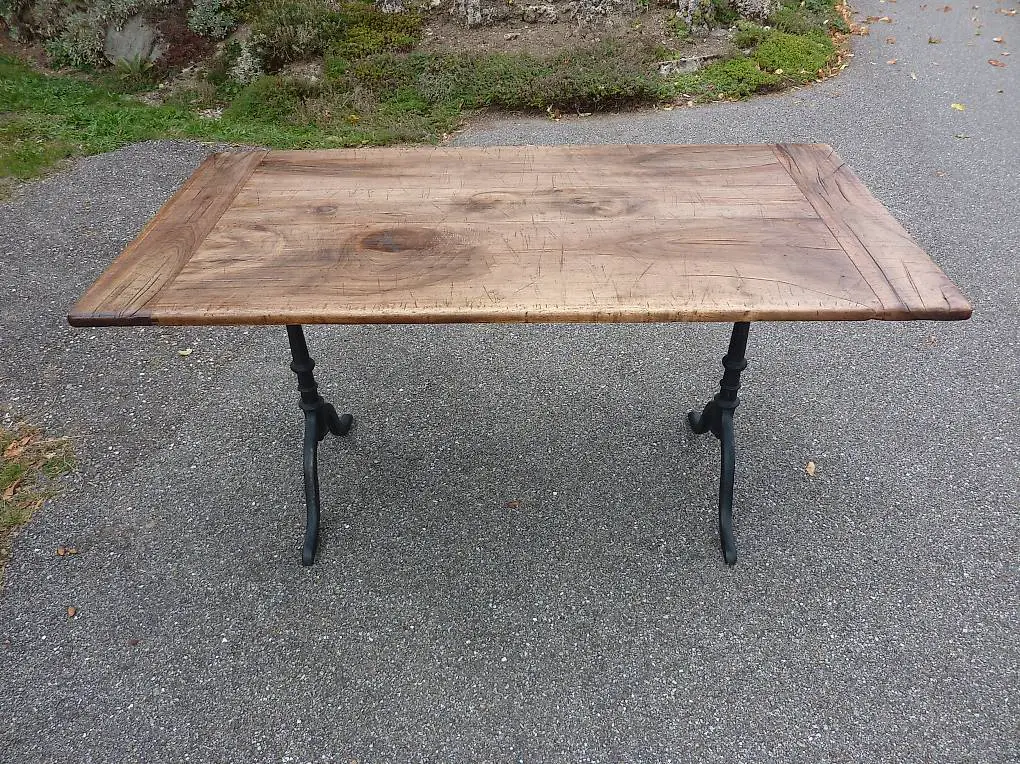 horgenglarus Tisch Holztisch Beizentisch Esstisch Gusseisen