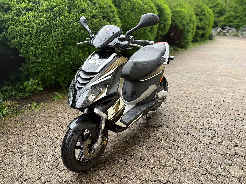Piaggio mit Rest mfk 50cc
