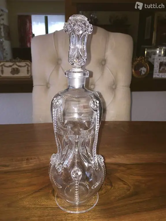 Karaffe französische Glaskunst