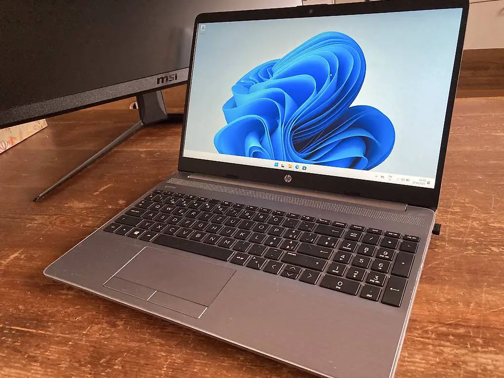 Computer HP Windows 11 Pro SSD 1TB