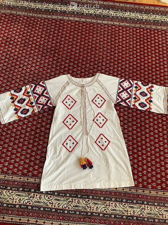 Yargici Kleid sehr speziell Grösse 38