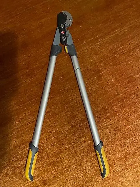 Neue Astschere Marke Florabest