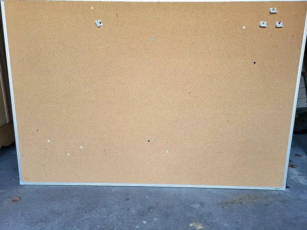 Grosse Korkwand/ Pinwand