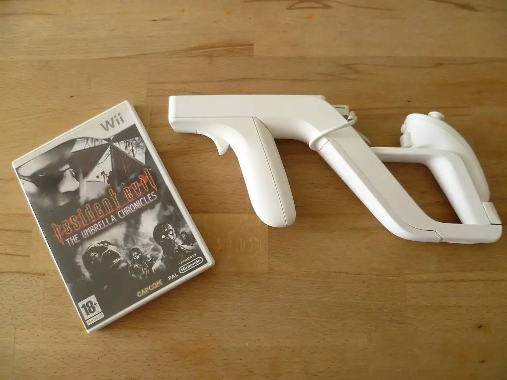 Resident Evil Umbrella Chronicles + Zapper, Remote, Nunchuk