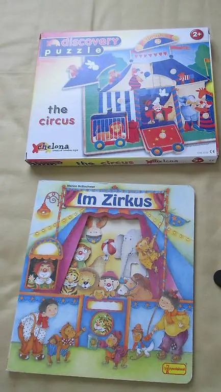 spielset-im zirkus: wertvolles holzpuzzle und pappbilderbuch