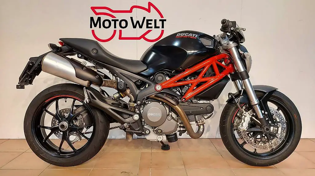 Ducati Monster 796 ABS
