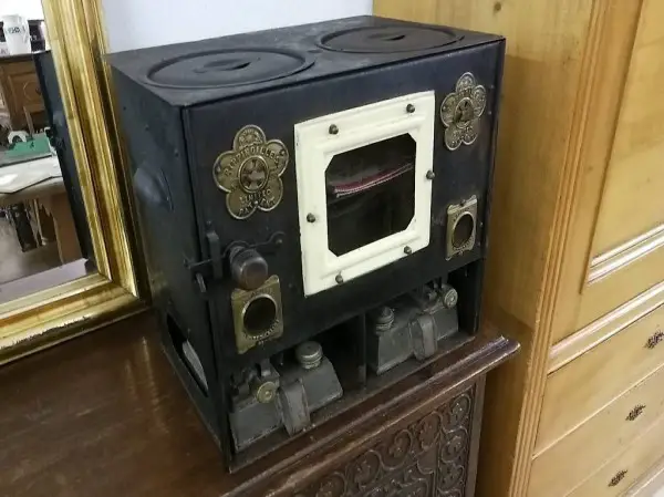  Antike und originale Rippingilles Küche