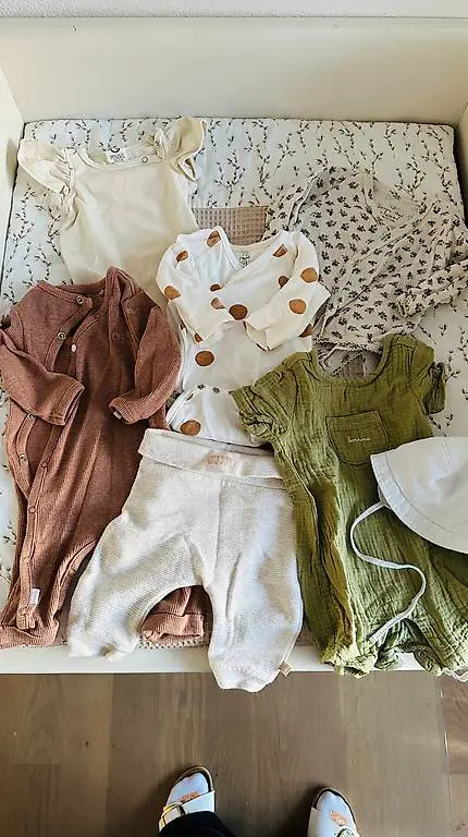 Babykleider Newborn Grösse 56 - 0-3 Monate