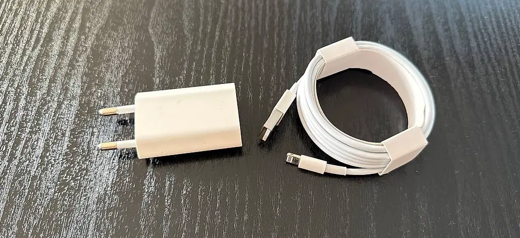 Ladekabel & Netzadapter iPhone