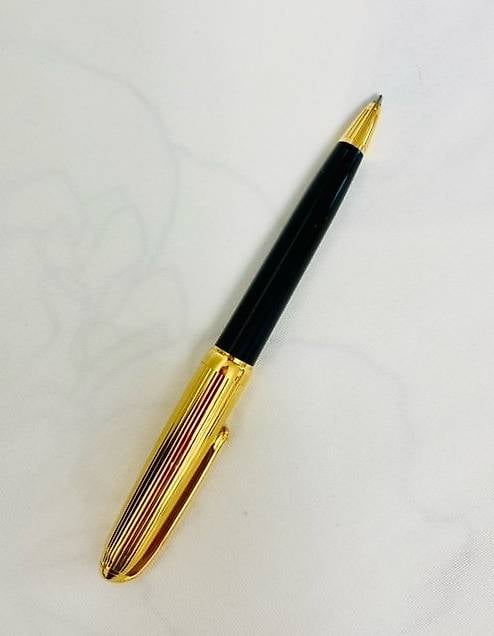Very beautiful Cartier pen gold plated