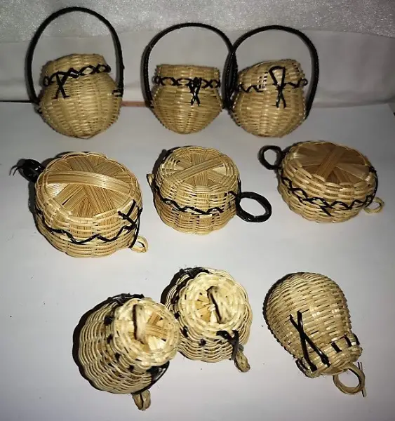 9 kleine Körbe für Krippen Zubehör neu