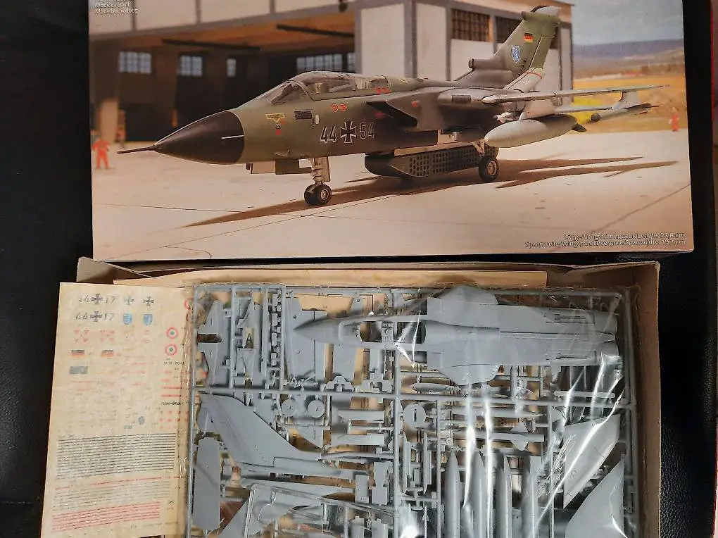 Revell Model 4355 Tornado IDS G.R.Mk1 - Panavia 1/72 -selten