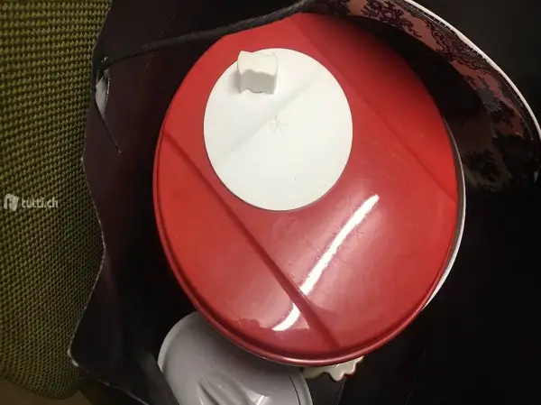 aus Haushaltauflösung noch gut erhaltene Salatschwinge