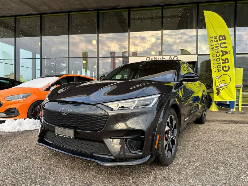 ford mustang mach-e gt awd 99 kwh