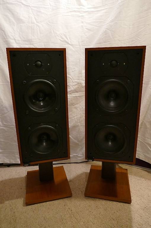 Paar B & W DM 14 Standlautsprecher mit Standfüssen