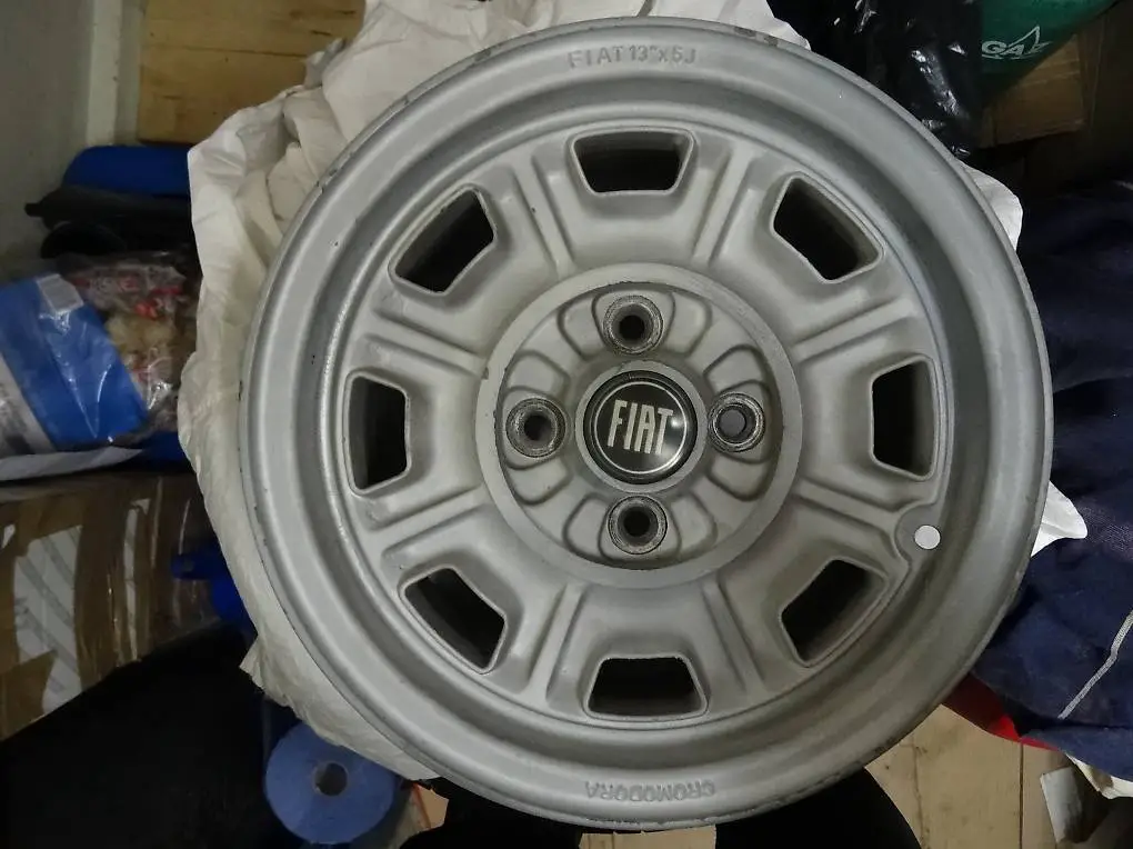 FIAT 124 Sport Rally Spider 1800 Cromodora Magnesium Felge.