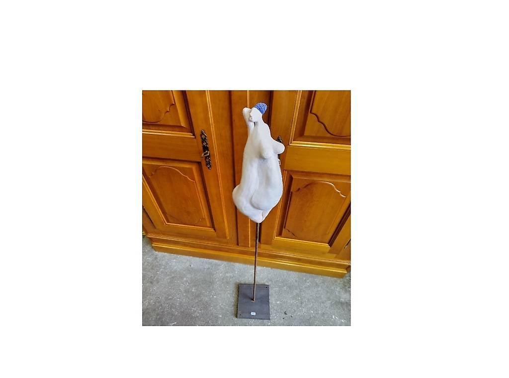 Kunst Skulptur höhe 40 cm mit Metallständer höhe 130 cm