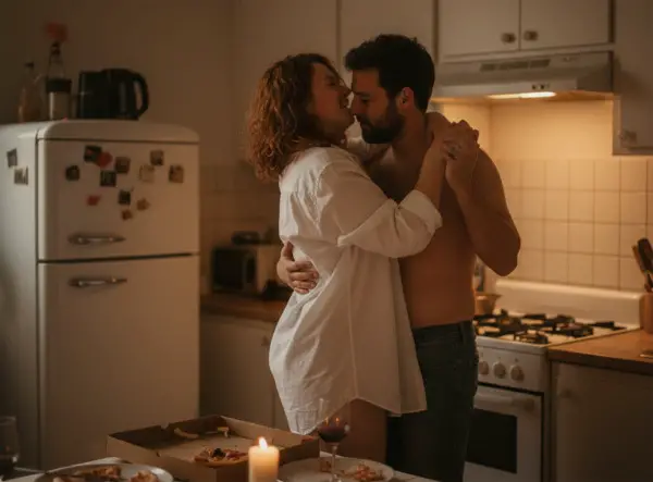 Coppia cerca singolo per divertirsi insieme