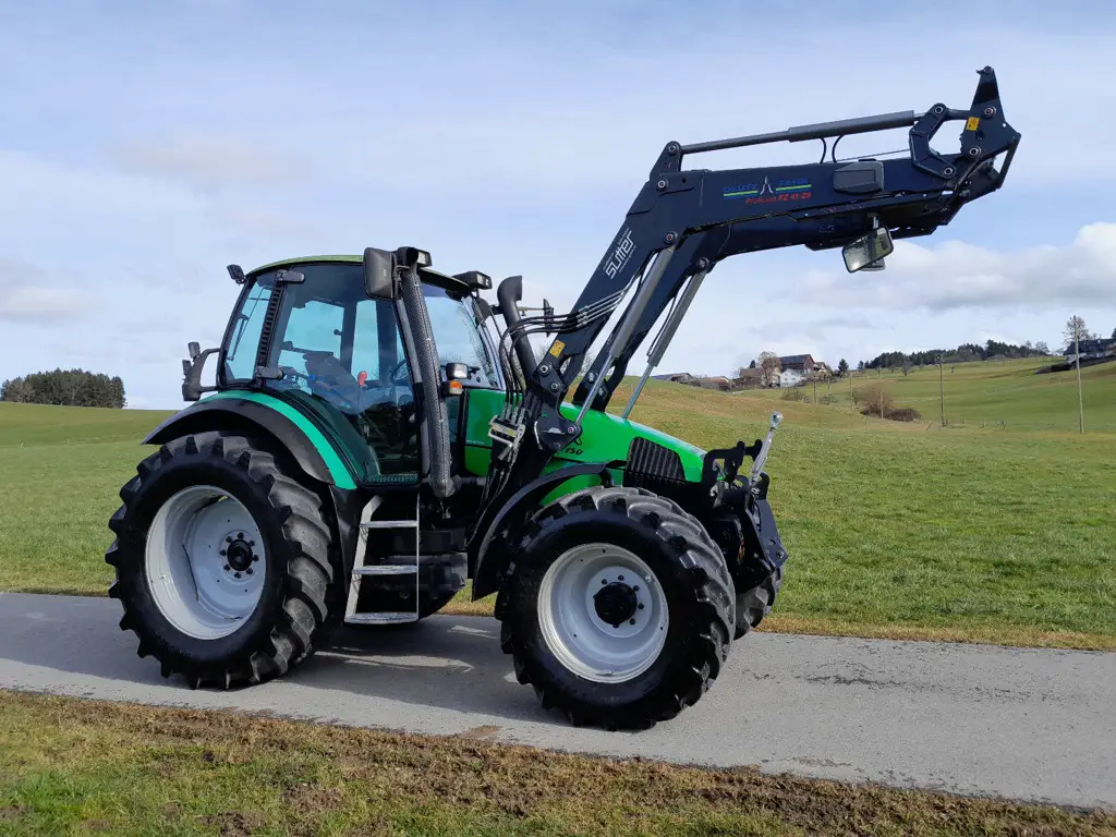 Traktor Deutz Agrotron 150.7
