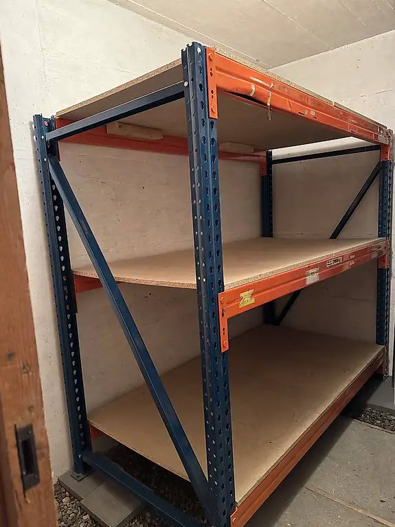 Palettenregal, ideal für Lager oder Keller