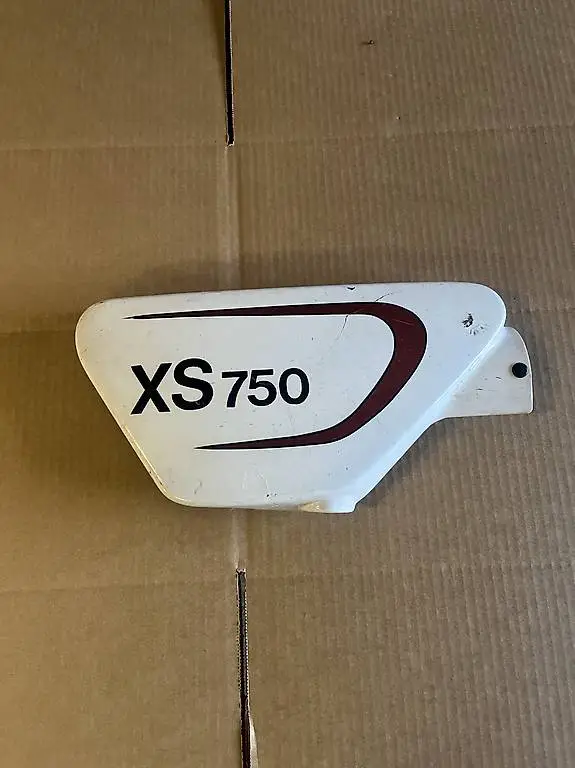 Yamaha XS 750 Seitendeckel