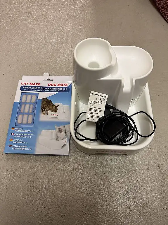 Trinkbrunnen für Katze