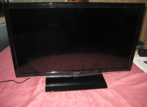 Toshiba TV 32 Zoll / Full-HD
