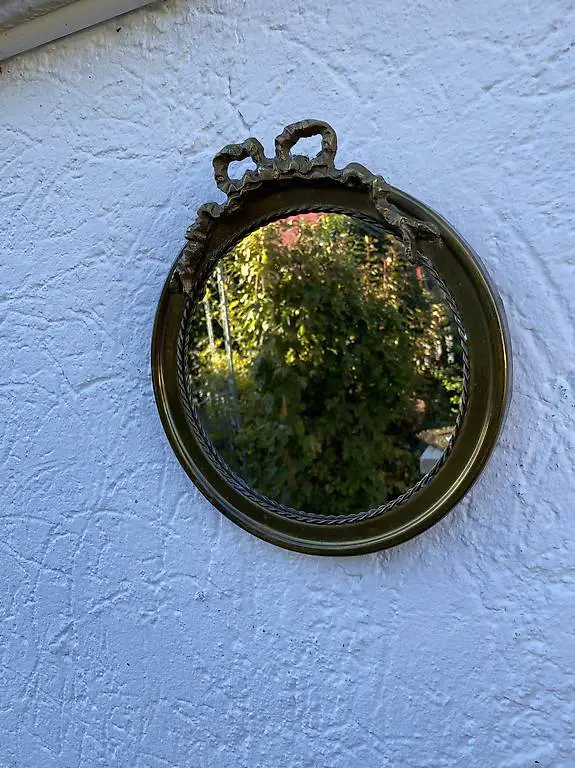 Midcentury Spiegel mit Messingrahmen Durchmesser 23cm