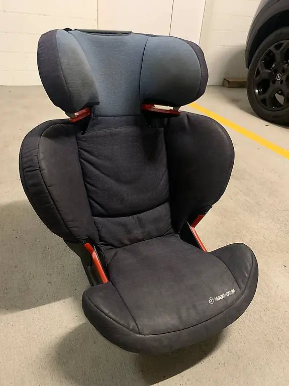 Auto-Kindersitz Maxi-Cosi "RodiFix" - gebraucht