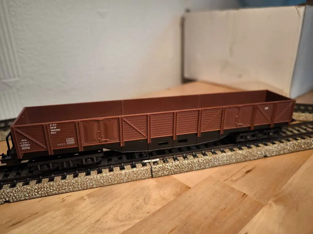 Lima Niederbordwagen lang H0