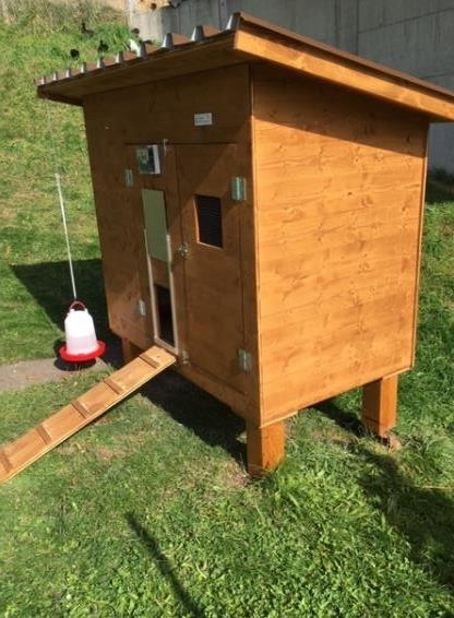 Hühnerhaus für ca 5 Hühner zu verkaufen