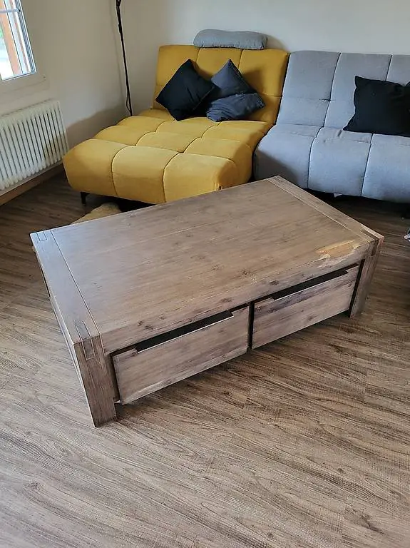 Clubtisch zu verkaufen