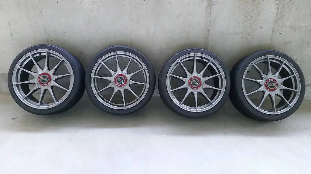 Porsche 981 OZ Formula HLT 19 Zoll