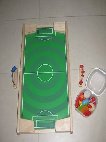 Holzspiel gemäss Foto