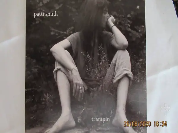  PATTI SMITH patti smith trampin