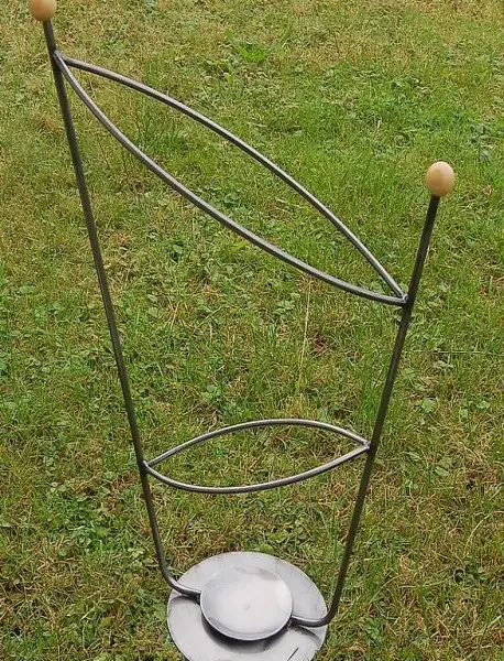 Schirmständer aus Metall - NEU