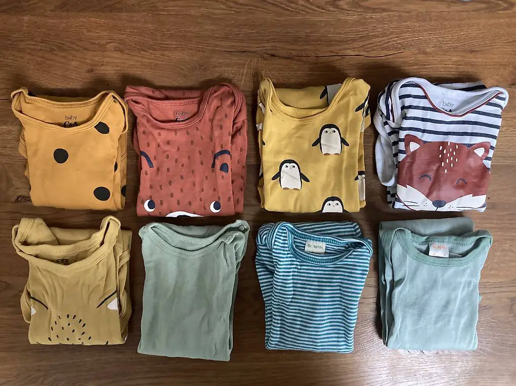 Langarmbodys Gr. 98, 104