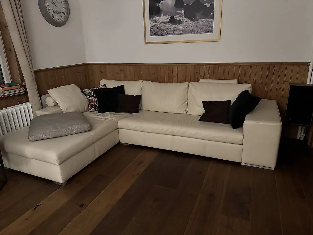 Schweizer Echtledersofa Artanova