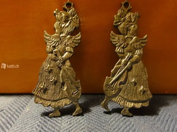 anhänger aus zinn handgegossen