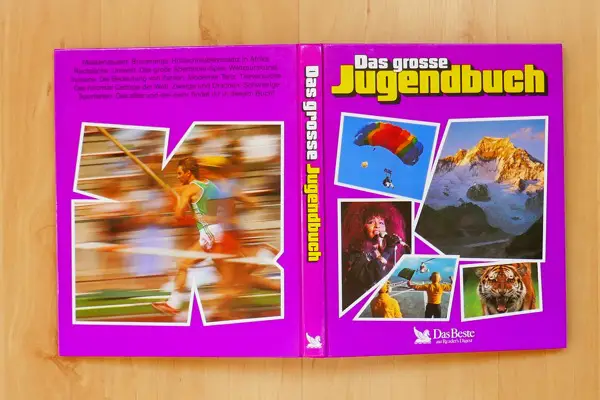 Für Wissenshungrige: "Das grosse Jugendbuch" (violett)