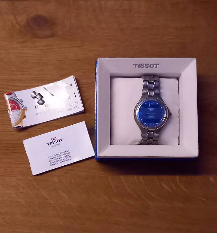 Armbanduhr Tissot Titanium Saphirglas