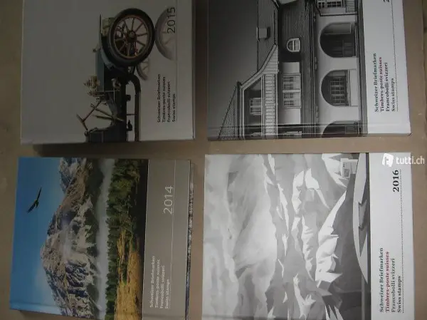 Briefmarken Jahrbücher von 1982 bis 2018