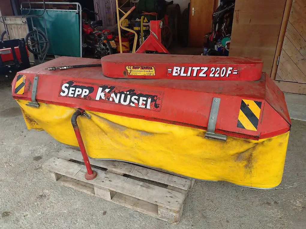 Mähwerk Knüsel Blitz 220F