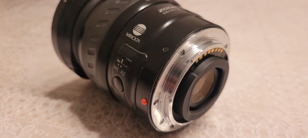 Objektiv Minolta AF XI Zoom 28-105 mm