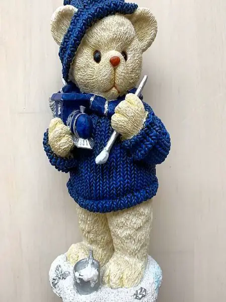 NIEDLICHER WINTERBÄR