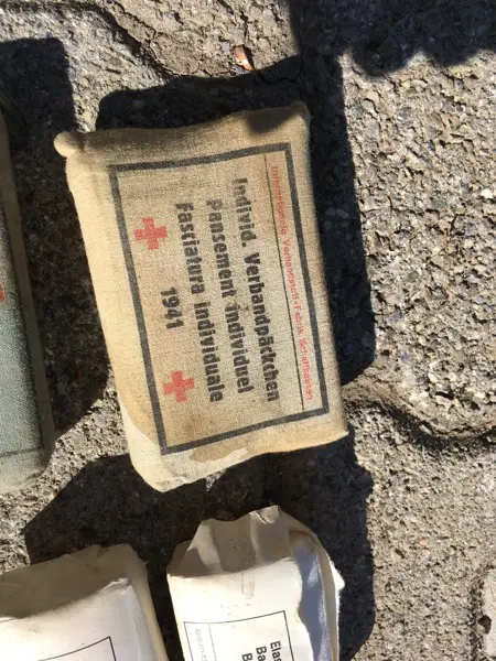 Armee Individuelles Verbandspäckli «IVP»