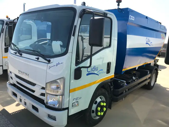 ISUZU, P75, Kehrichtfahrzeug