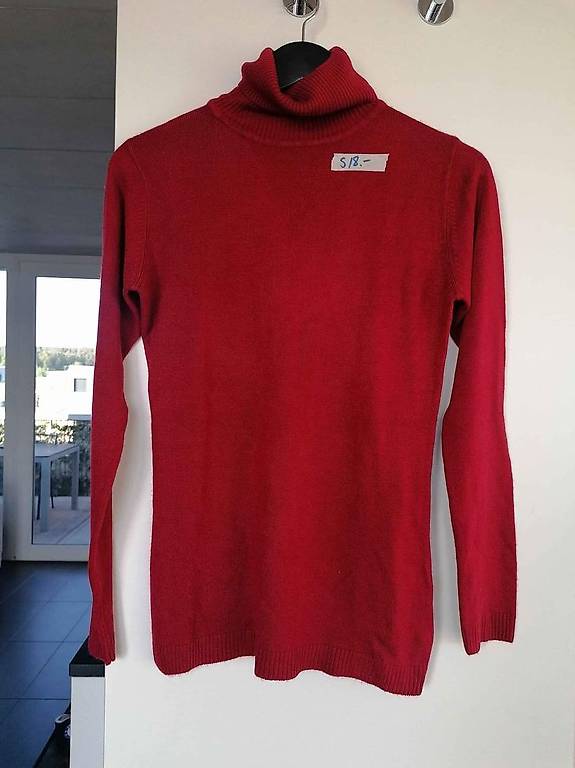 Roter Rollkragenpulli Gr S