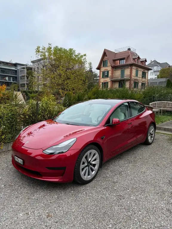 TESLA Model 3 Standard Range Plus