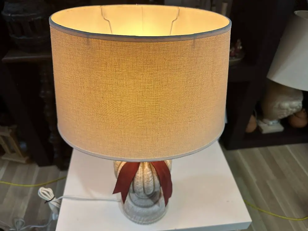 Vintage Tischlampe / Tischleuchte